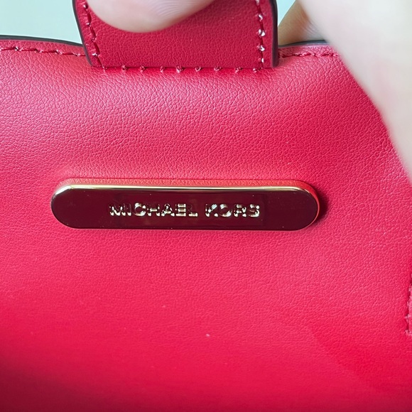 🌼Michael Kors with iPad case